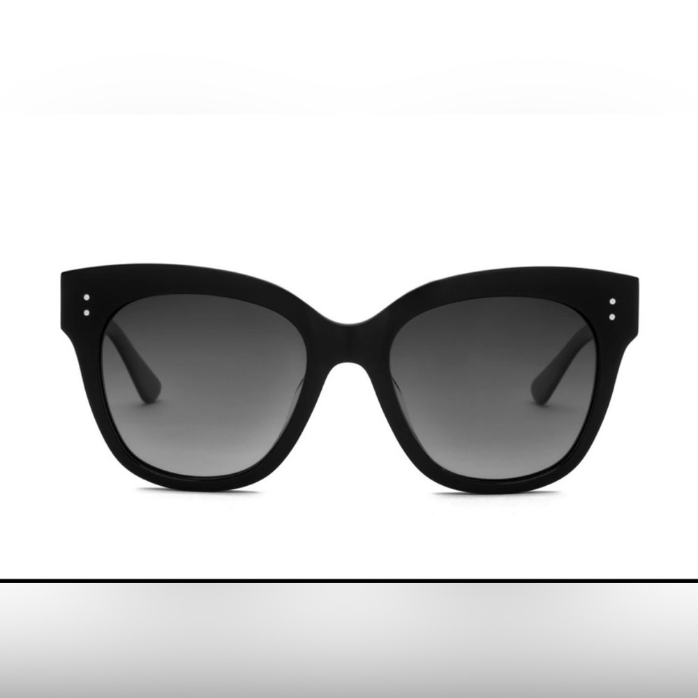 Oversized sunglasses